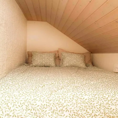 Nid Douillet Vaudois Avec Mezzanine