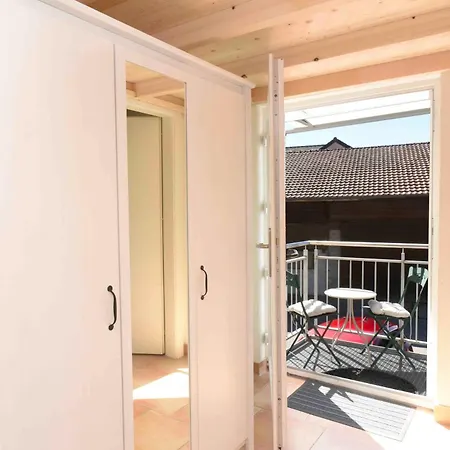 Nid Douillet Vaudois Avec Mezzanine *